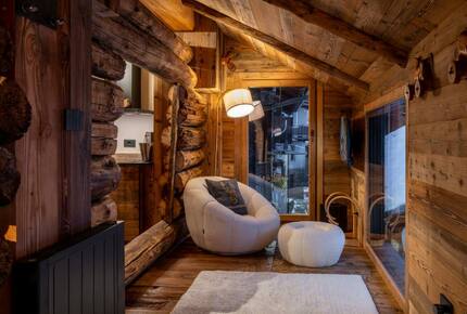 Exquisite Mountain Chalet with Breathtaking Valley Vistas - Antagnod, Champoluc, Italy