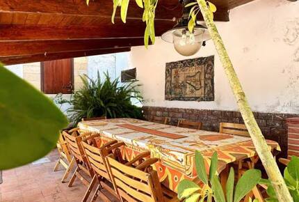 Coastal Villa with Independent Guest Studio - Palermo, Italy
