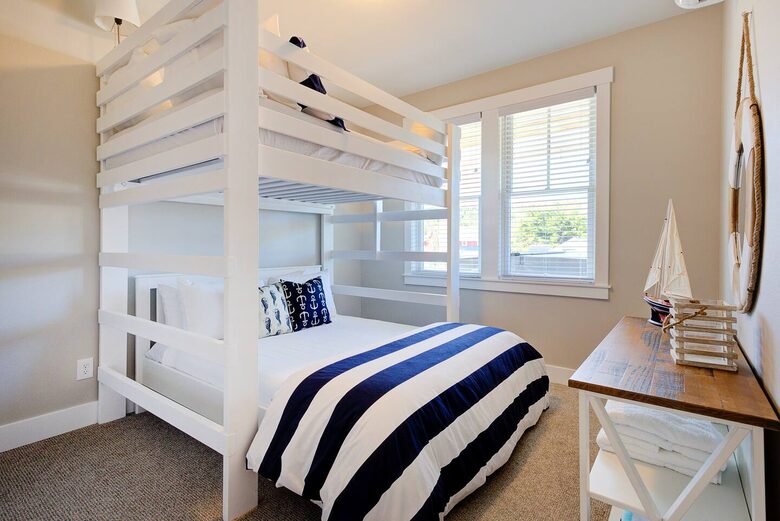 Seabrook Escape - Pacific Beach, Washington