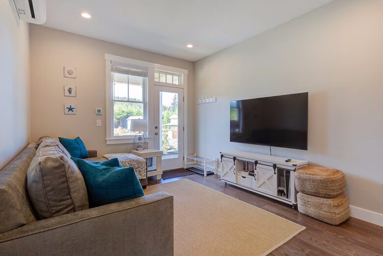 Seabrook Escape - Pacific Beach, Washington