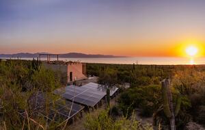 Solar-Powered Desert Retreat with Rooftop Views near La Ventana - El Sargento, Mexico