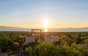 Solar-Powered Desert Retreat with Rooftop Views near La Ventana - El Sargento, Mexico