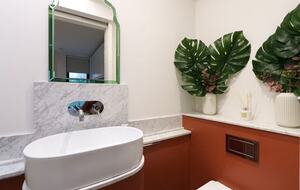 Stillorgan's Refined Townhome - Stillorgan, Ireland