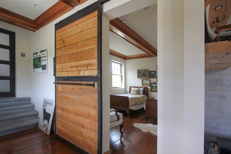 Marin County Regenerative Farm with Artisan Creamery - Petaluma, California