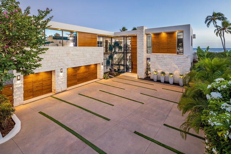 Award-Winning Oceanfront Villa in Honolulu’s Diamond Head Cove - Hono, Hawaii
