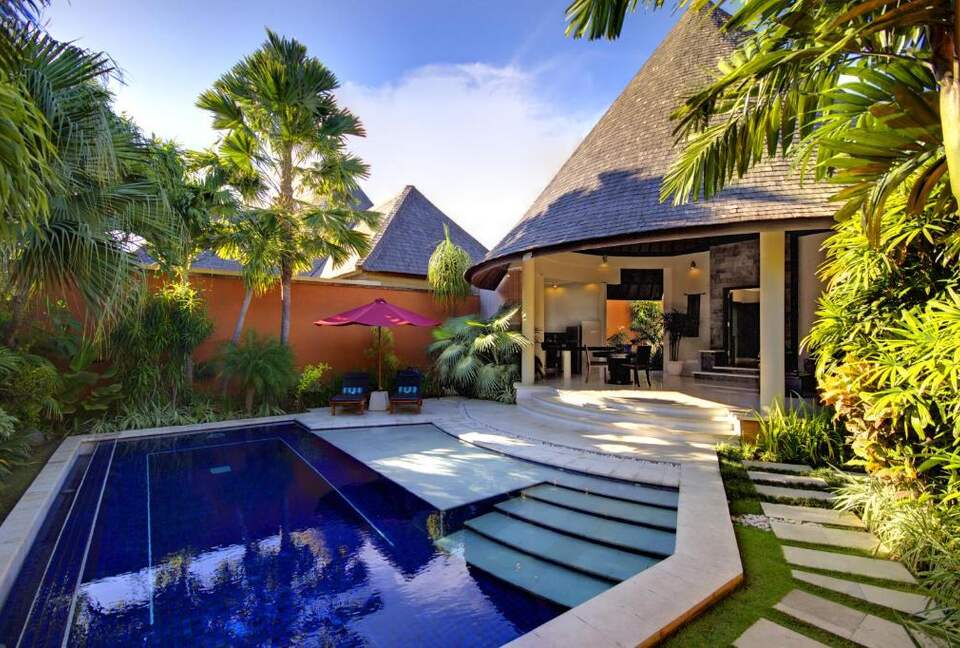 Peaceful Bali Garden Villa Steps from Seminyak Dining & Beach - Badung, Indonesia