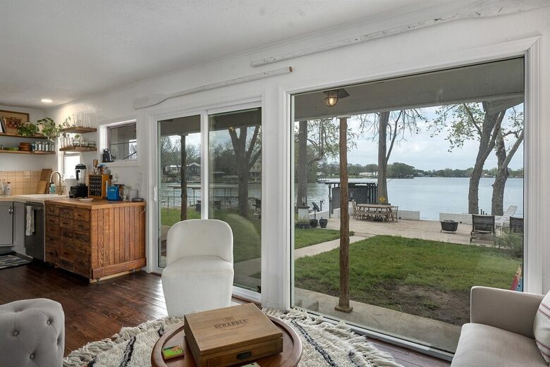 Texas Hill Country Lake Escape with Panoramic Water Views - McQueeney, Texas