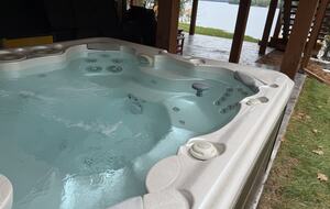 Stunning Muskoka Waterfront Retreat with Year-Round Adventure - Huntsville, Canada