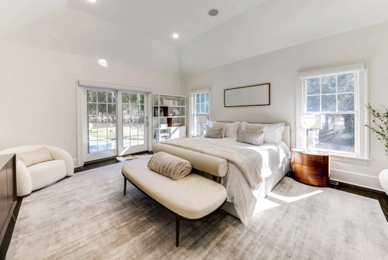 Private Pool Estate Minutes from East Hampton Village and Sag Harbor - East Hampton, New York