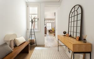 Stylish Historic Flat Steps from Barcelona’s Waterfront - Barcelona, Spain