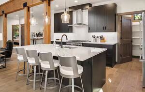 Luxury Suncadia Mountain Retreat with Hot Tub & Game Room - Cle Elum, Washington
