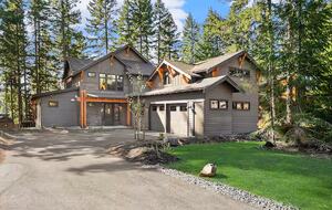 Luxury Suncadia Mountain Retreat with Hot Tub & Game Room - Cle Elum, Washington
