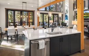 Luxury Suncadia Mountain Retreat with Hot Tub & Game Room - Cle Elum, Washington
