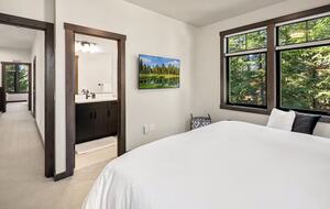 Luxury Suncadia Mountain Retreat with Hot Tub & Game Room - Cle Elum, Washington