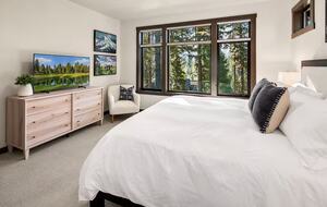 Luxury Suncadia Mountain Retreat with Hot Tub & Game Room - Cle Elum, Washington