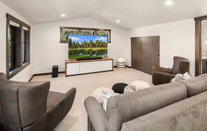 Luxury Suncadia Mountain Retreat with Hot Tub & Game Room - Cle Elum, Washington