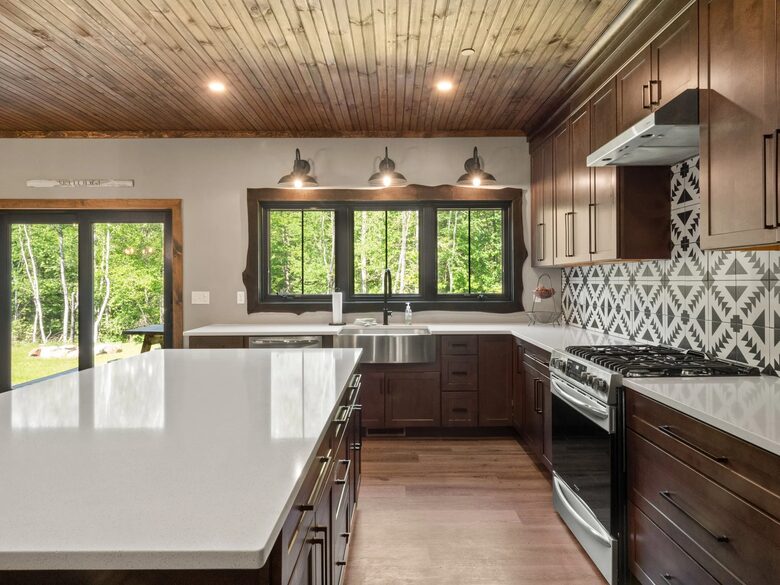Mountain Luxury Steps from Sunday River Resort - Newry, Maine