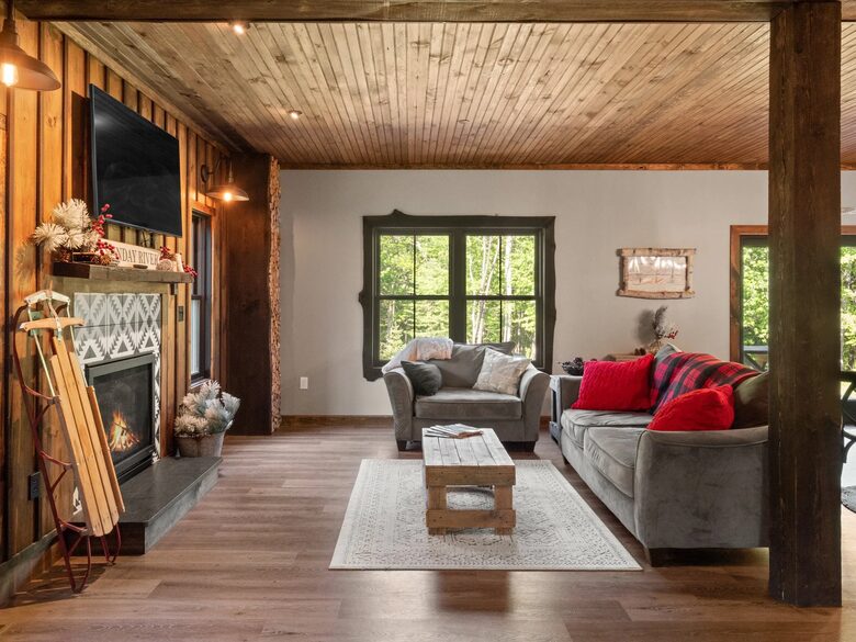Mountain Luxury Steps from Sunday River Resort - Newry, Maine