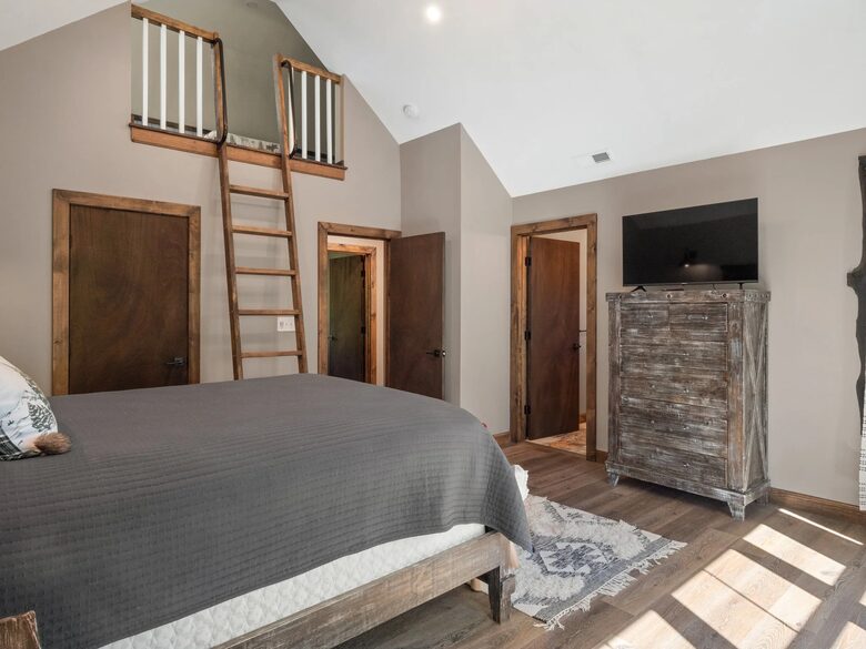 Mountain Luxury Steps from Sunday River Resort - Newry, Maine