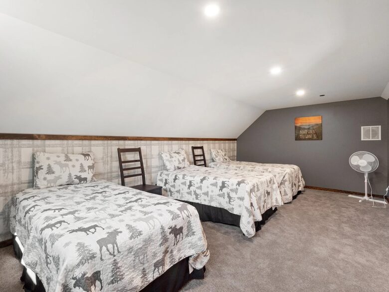 Mountain Luxury Steps from Sunday River Resort - Newry, Maine