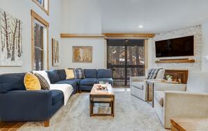Northstar Village Townhouse Walkable to Ski Slopes and Recreation Center - Truckee, California