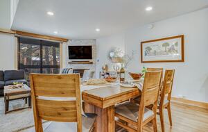 Northstar Village Townhouse Walkable to Ski Slopes and Recreation Center - Truckee, California
