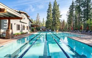 Northstar Village Townhouse Walkable to Ski Slopes and Recreation Center - Truckee, California