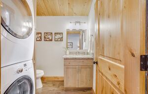Northstar Village Townhouse Walkable to Ski Slopes and Recreation Center - Truckee, California