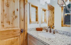 Northstar Village Townhouse Walkable to Ski Slopes and Recreation Center - Truckee, California