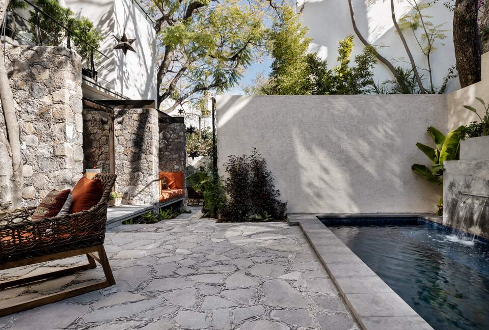 Enjoy our pool and patio -- easy indoor/outdoor living