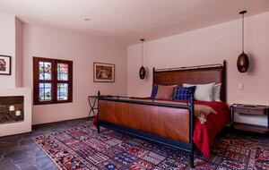Second bedroom (king) with ensuite bath