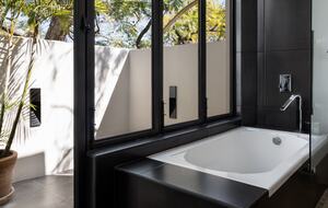 Third floor bedroom bath, tub with view!
