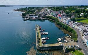 The Harbour House - Roundstone, Ireland