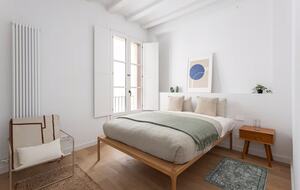 Stylish Historic Flat Steps from Barcelona’s Waterfront - Barcelona, Spain