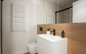 Stylish Historic Flat Steps from Barcelona’s Waterfront - Barcelona, Spain