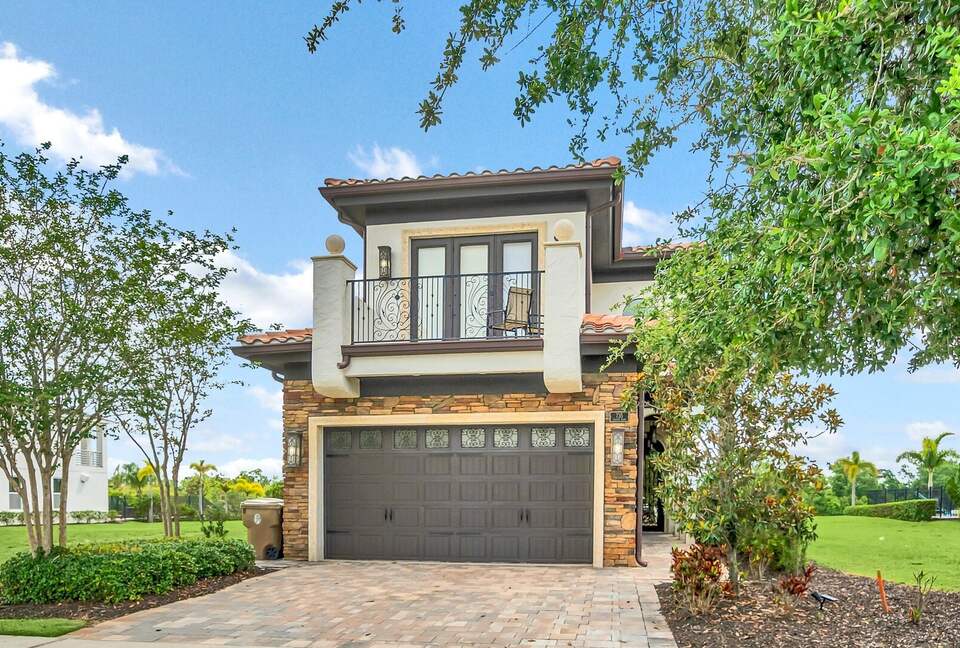 Luxury Reunion Resort Villa with Infinity Pool & Golf Views - Reunion, Florida
