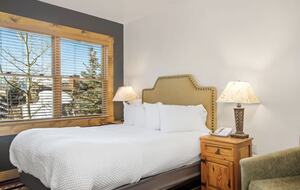 Ski-In/Ski-Out Telluride Retreat with Mountain Views - Telluride, Colorado
