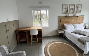 Sheffield Beachfront Villa with Pool and Indian Ocean Views - Sheffield Beach, South Africa