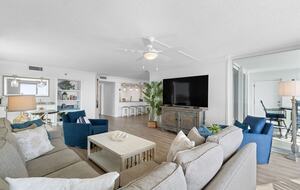 Beachfront Corner Condo with Gulf Views on Perdido Key - Pensacola, Florida