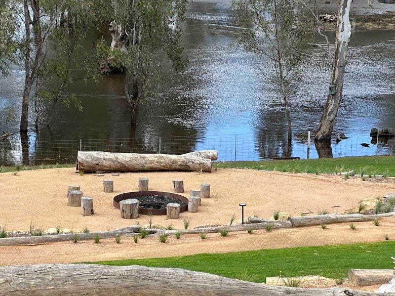 Secluded Victorian Country Estate with Homestead, Cottage & River Access - Wahgunyah, Australia