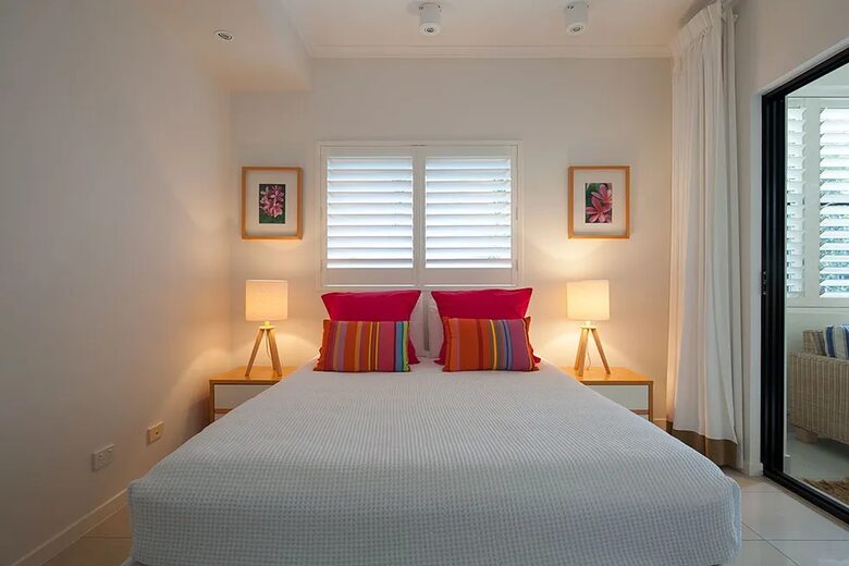 Spacious Multi-Level Coolum Escape with Panoramic Ocean Views - Coolum Beach, Australia