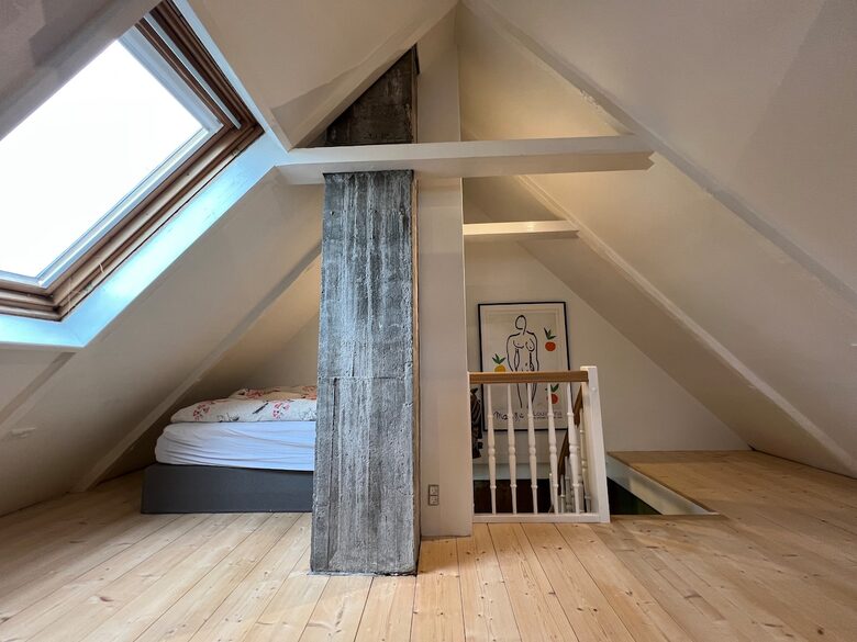 A 19th-Century Faroese House with Ocean Views in Sandavágur - Sandavágur, Faroe Islands