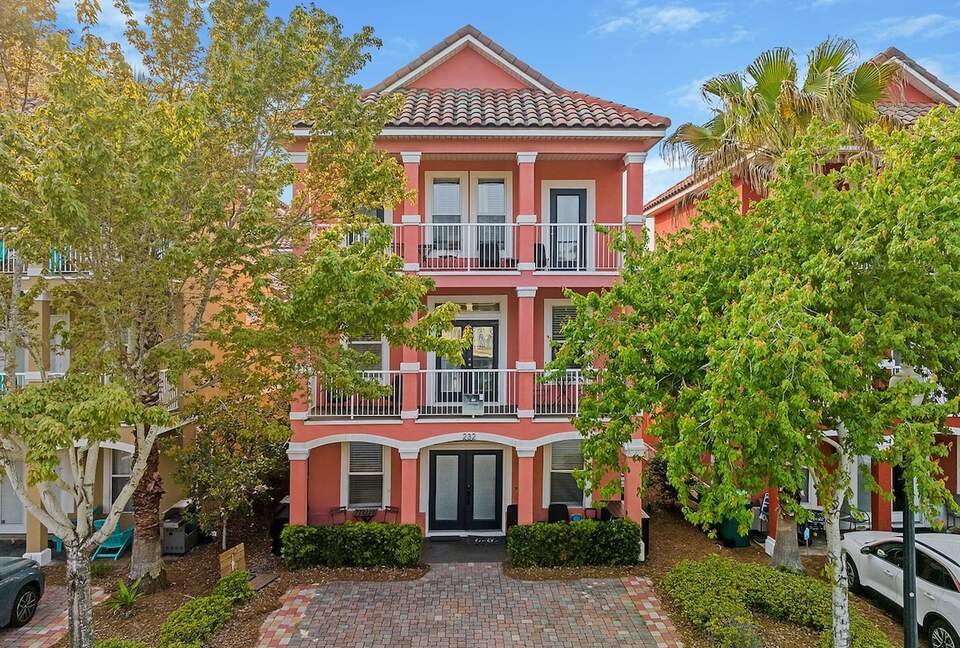 The Pink Shell Destin | Spacious Family Retreat Near Beaches - Destin, Florida