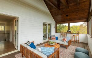 Modern Farmhouse Retreat with Waterfall Views in the Catskills - Kerhonkson, New York