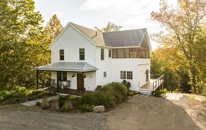 Modern Farmhouse Retreat with Waterfall Views in the Catskills - Kerhonkson, New York