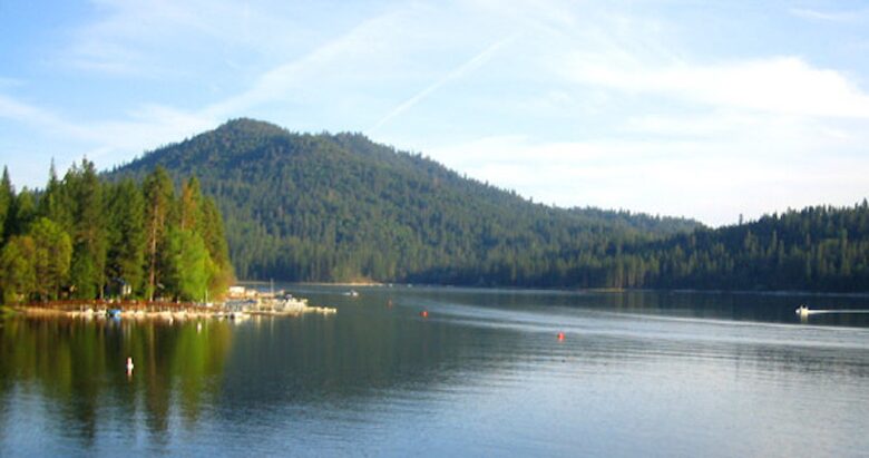 Lakefront Yosemite Mountain Getaway - Yosemite Bass Lake, California