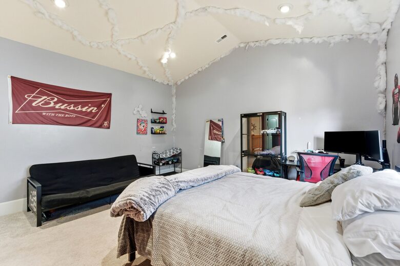 Upstairs Bedroom 3