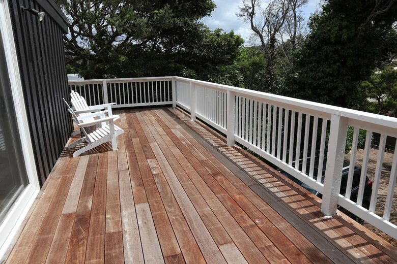Back Beach Retreat Among the Trees in Blairgowrie - Melbourne, Australia