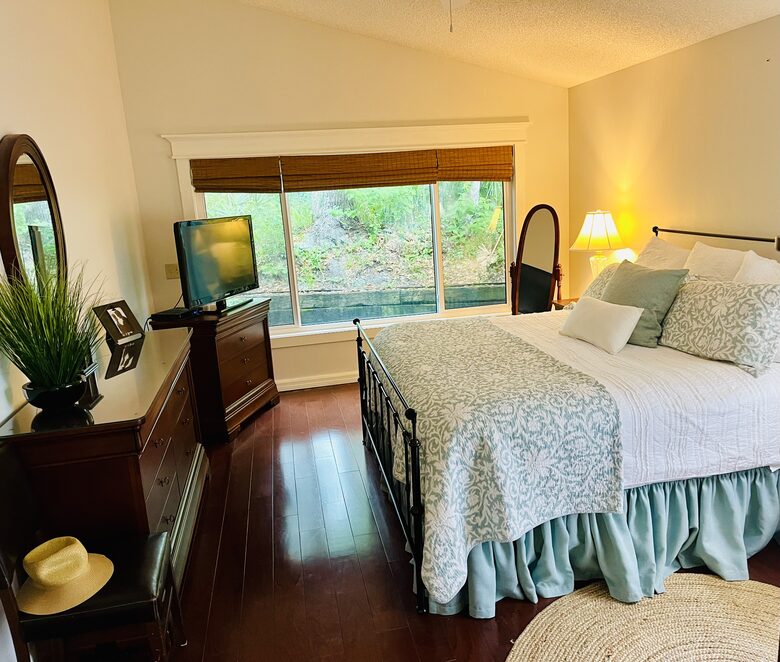 King Master Bedroom