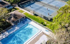 tennis and Pickleball quarts